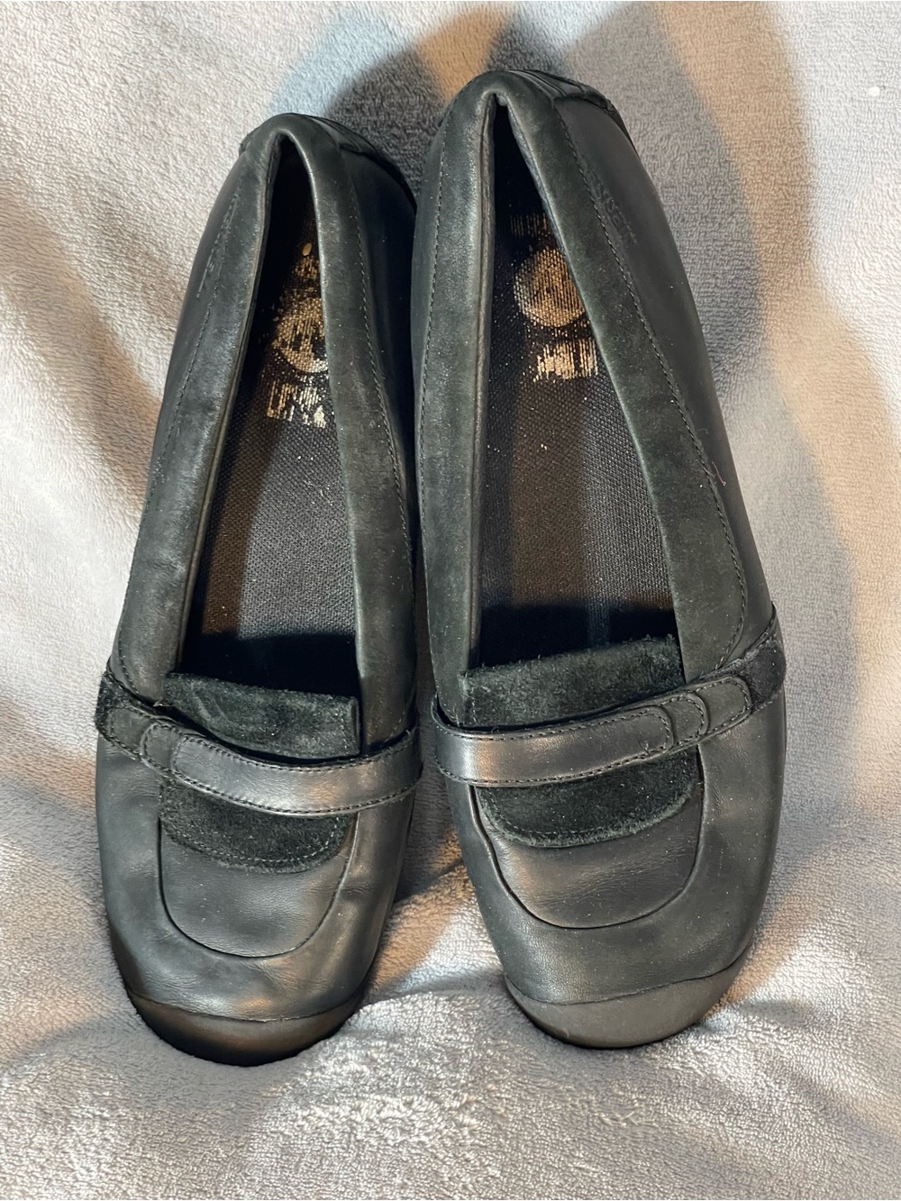 Merrell Black Slip-On Women's Flats with Green Accent
